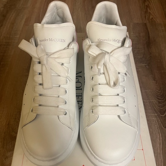 Alexander Mcqueen